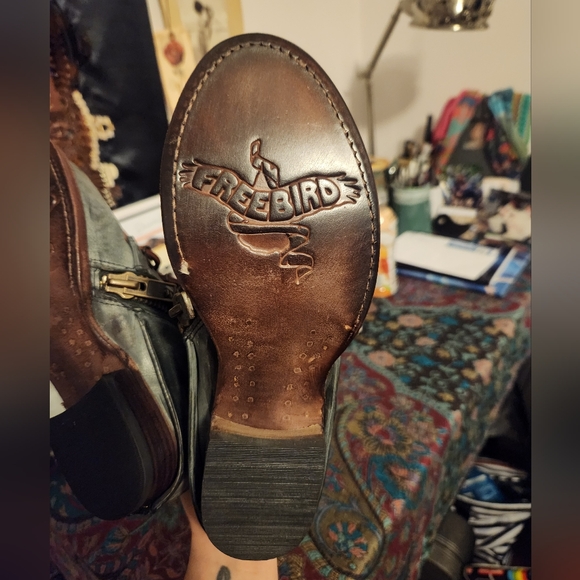 Ravi Freebird Boots - Picture 10 of 11